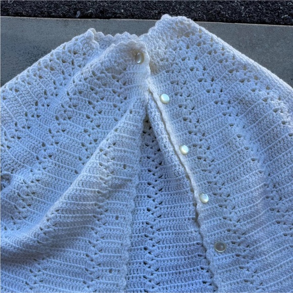 White crochet cardigan shawl cape with button up front, handmade - Picture 4 of 5